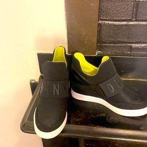 Sneaker boots